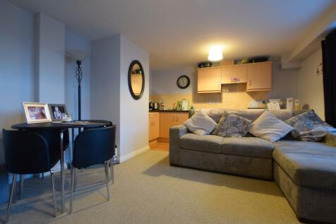 Lounge/Kitchen