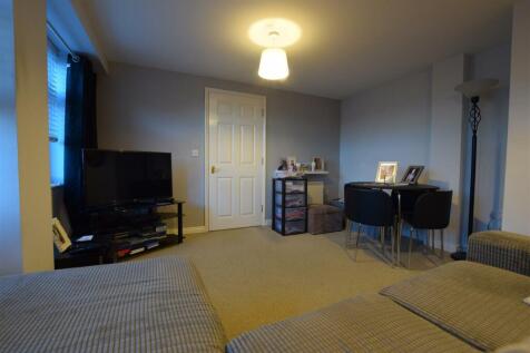 Lounge/Kitchen