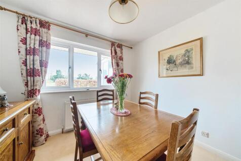 Dining Room/Bedroom 3