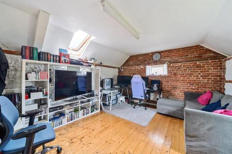 Bedroom 4/Office