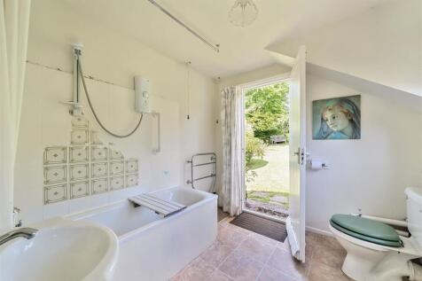 G/F Bathroom
