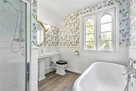 Bath/Shower Room