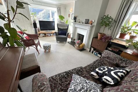 Sitting room 2.JPG