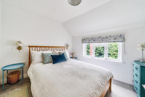 Second bedroom