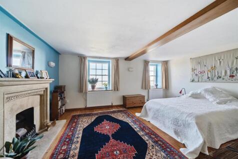 Principle bedroom