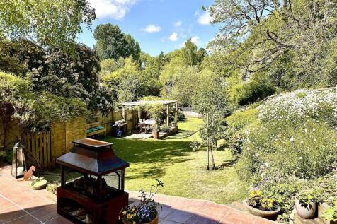 rear garden.JPG