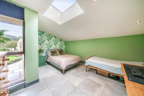 Downstairs bedroom