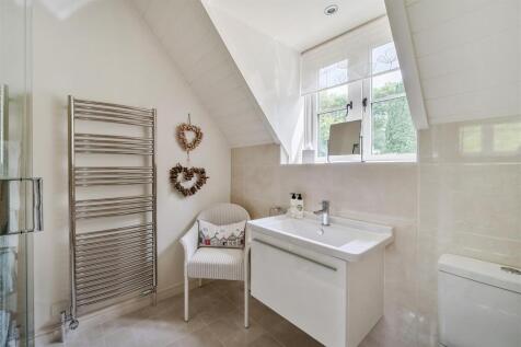 Family shower room