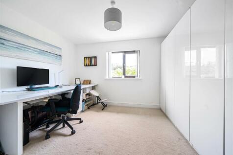 Bedroom/Study