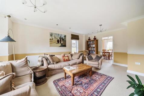 Sitting Room.jpg