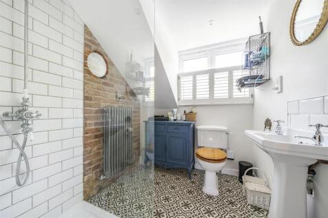 En Suite Shower Room