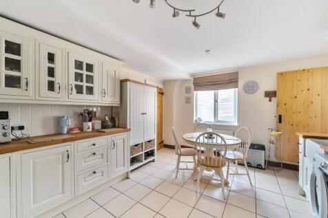 Flat - Family / Breakfast Room