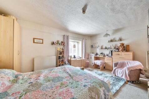 Main House - Bedroom