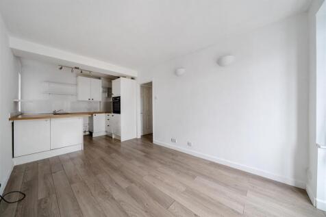 Kitchen / Sitting Room