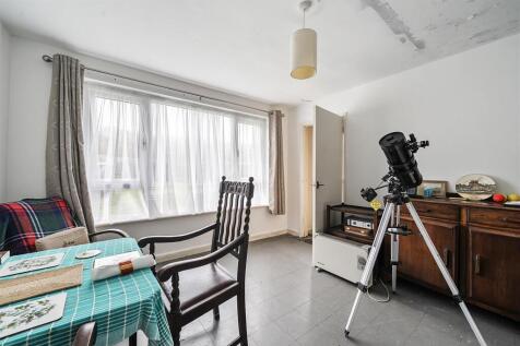 Dining Room/Bedroom