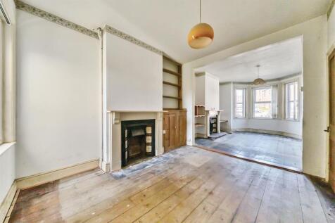 Sitting/Dining Room