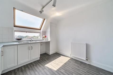 Kitchen / Breakfast Room