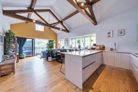 Kitchen / Sitting Room