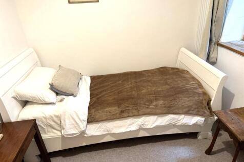 Bedroom.jpg