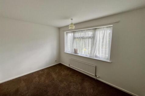 2nd Bedroom