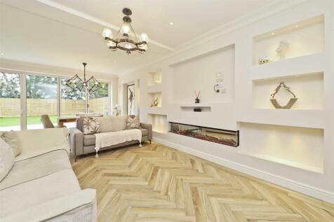 Family/dining room