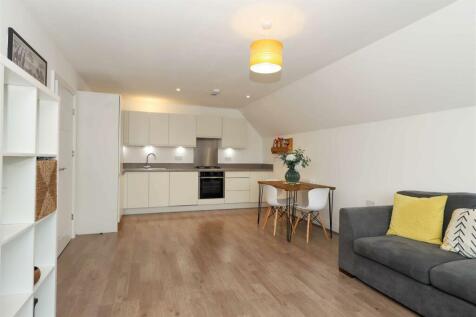 Dining area/kitchen