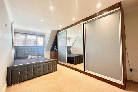 Bedroom 3.jpg