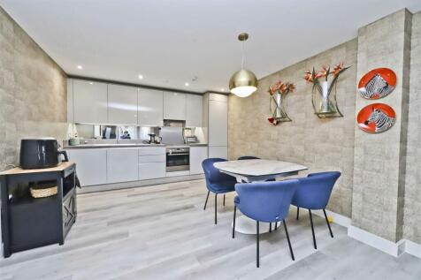Kitchen/dining area