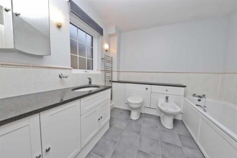 Ensuite bathroom