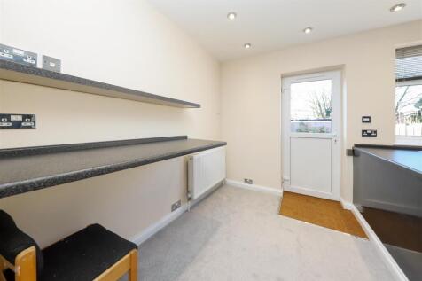 Breakfast room/kitchen