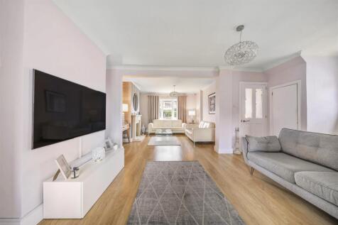 Reception/living room