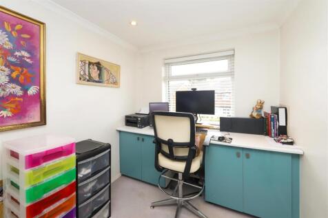 Fourth bedroom