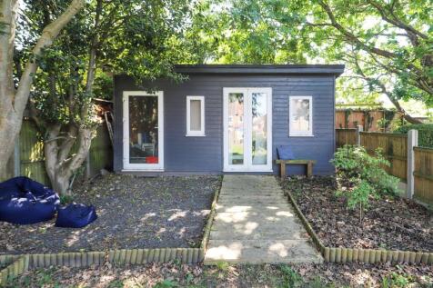 Summer house front