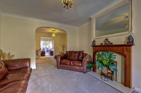 Living/dining room
