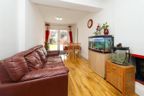 Living room/dining room