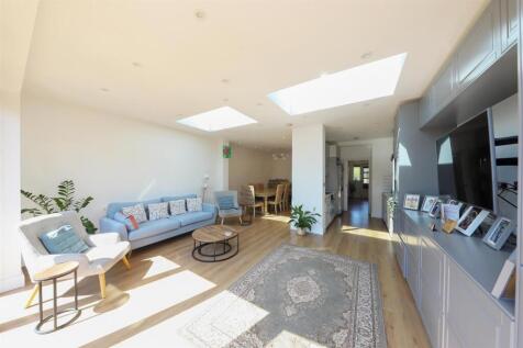 Kitchen/reception room
