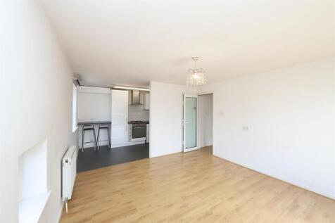 Living room/kitchen