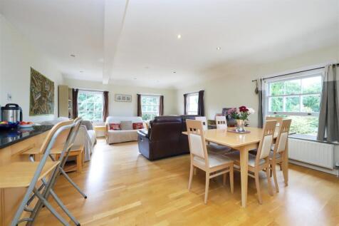 Dining/living area
