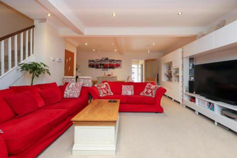 Living/dining room