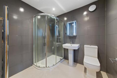 Ensuite shower room