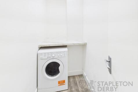 CAM04720G0-PR0087-STILL007.jpg