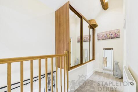 CAM04720G0-PR0129-STILL003.jpg