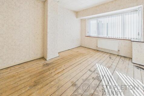 CAM04709G0-PR0249-STILL008.jpg