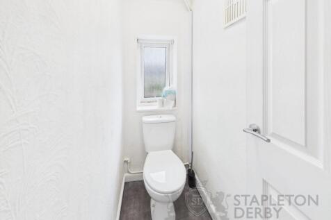 CAM04720G0-PR0137-STILL008.jpg