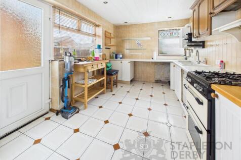 CAM04709G0-PR0198-STILL005.jpg