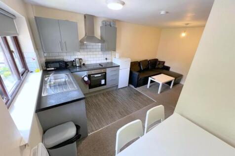 WhatsApp Image 2025-07-03 at 17.22.44 (3).jpg