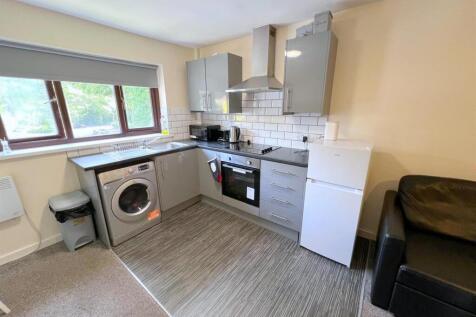 WhatsApp Image 2025-07-03 at 17.22.44 (1).jpg