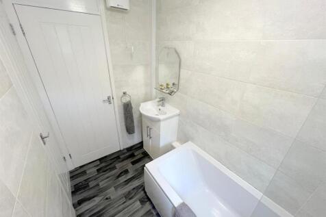 WhatsApp Image 2025-07-03 at 17.22.44 (7).jpg