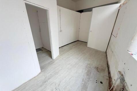 WhatsApp Image 2025-09-30 at 09.50.25 (5).jpg