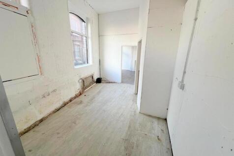 WhatsApp Image 2025-10-24 at 14.57.10.jpg